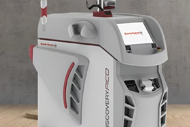 Discovery Pico laser technology used for tattoo removal, scar revision, and pigment correction at Lotus Laser Aesthetics.